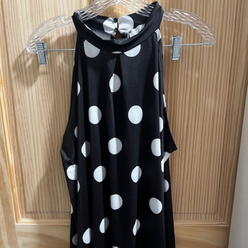 Milan Kiss sleeveless dress high neckline NEW‎ black and white polka dots size 2